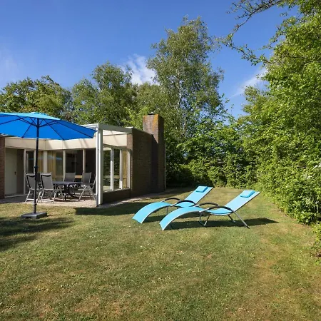 בית נופש Fireplace Bungalow In Family Park *