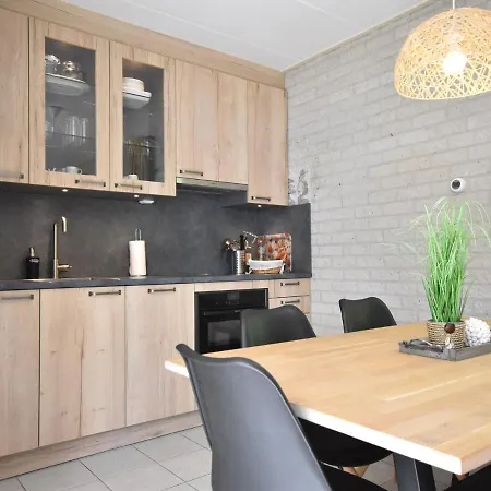 Fireplace Bungalow In Family Park בית נופש *
